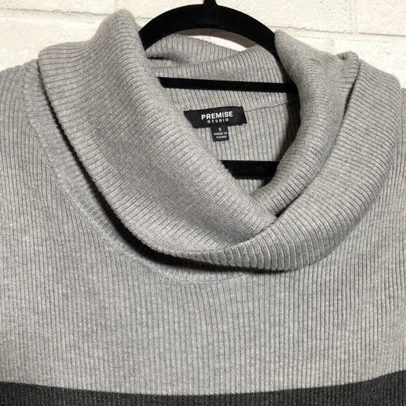 Premise - Ribbed Cowl Neck Colorblock Knit Fitted Sweater - 3