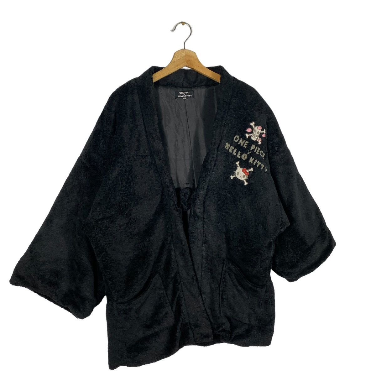 Vintage One Piece X Hello Kitty Fleece Kimono - 4