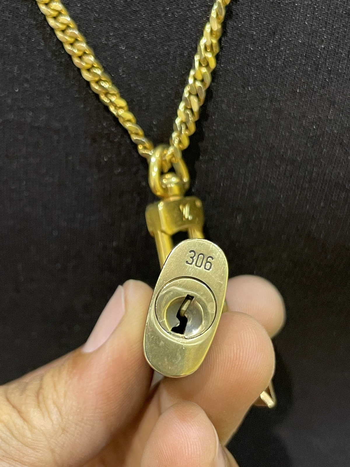 Louis Vuitton pad lock custom necklace/ chain gold - 4