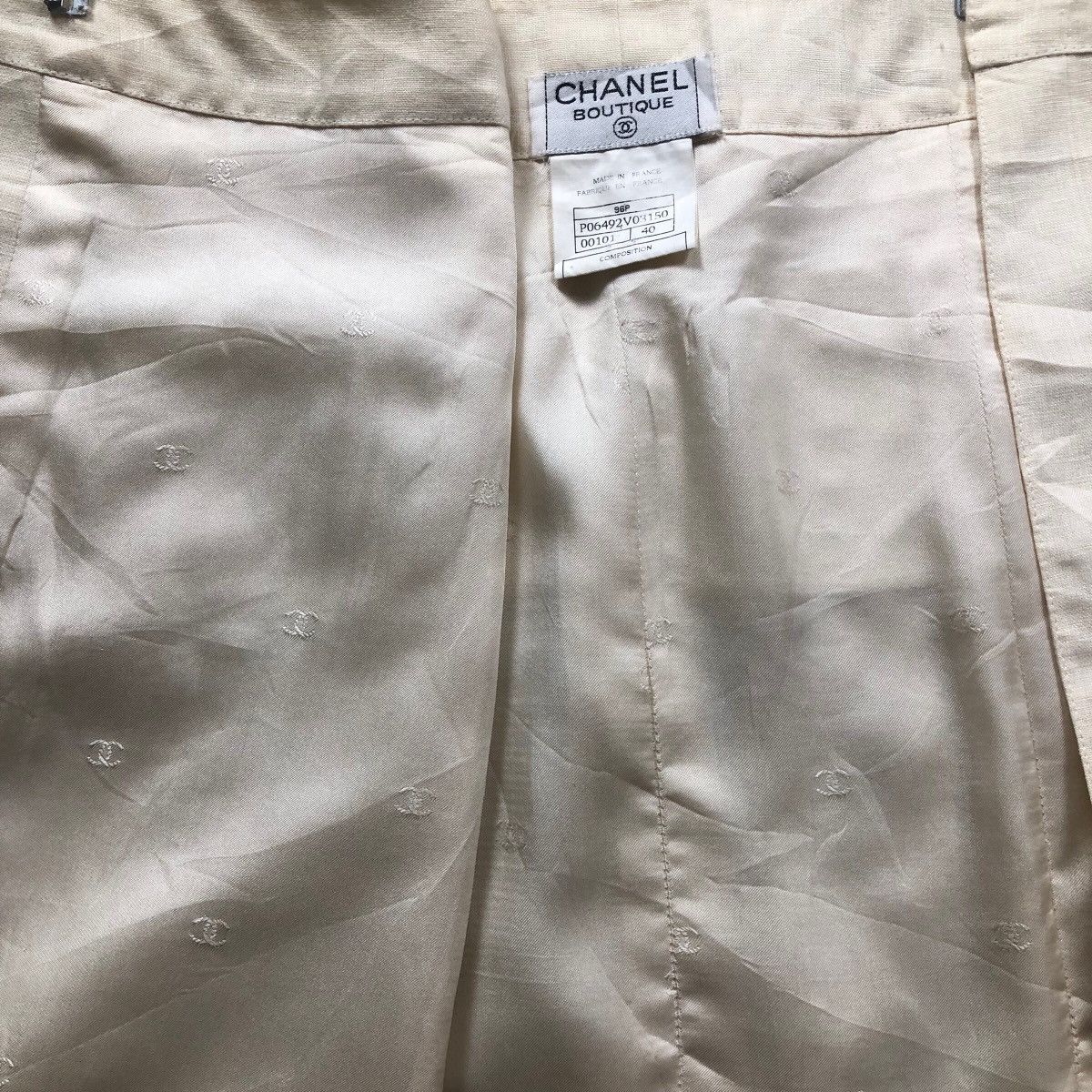 Chanel Boutique 96P Skirt Suits Ivory Silk Lining - 8