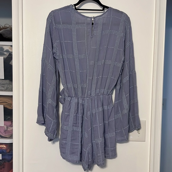 Vintage Havana Blue Eyelet Bell Sleeve Faux Wrap Romper - 3