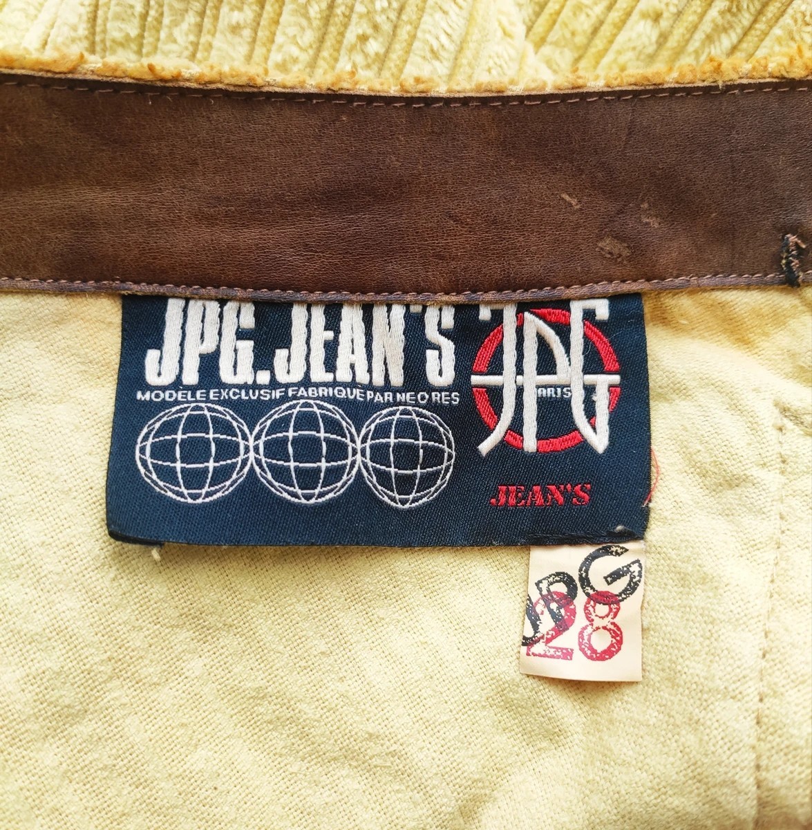 GRAIL! Corduroy flared pants - 4