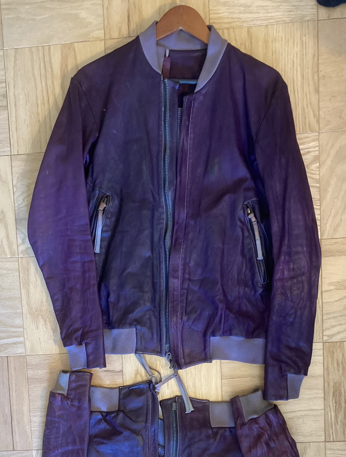 BNWT J3 Horse Leather Murex Purple - 2