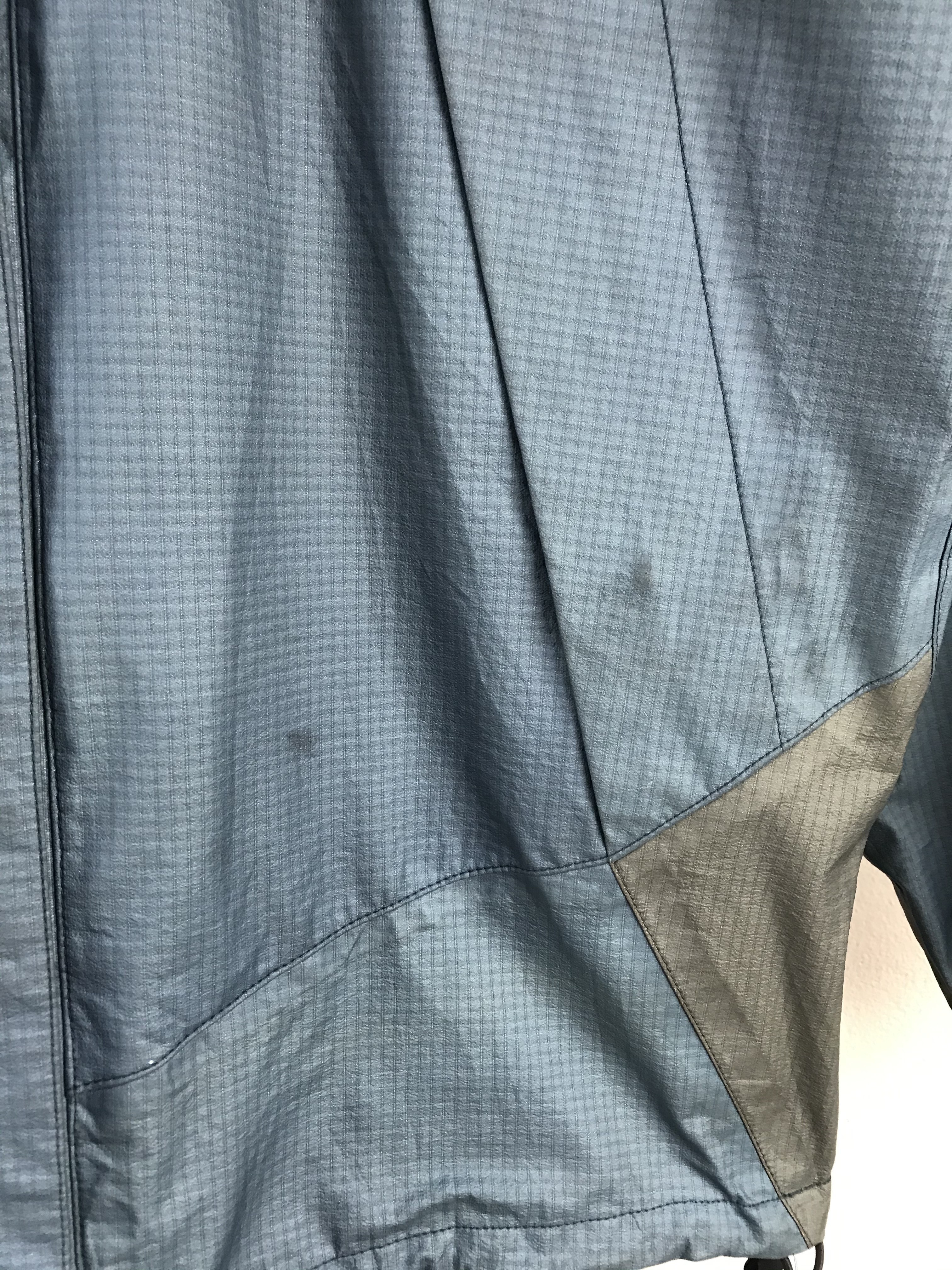 The North Face Goretex Windbreaker Jacket - 12