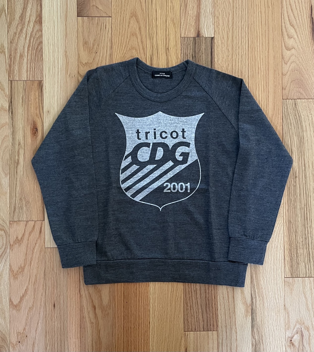 2001 Tricot Comme Des Garçons Varsity Crest Sweater - 1