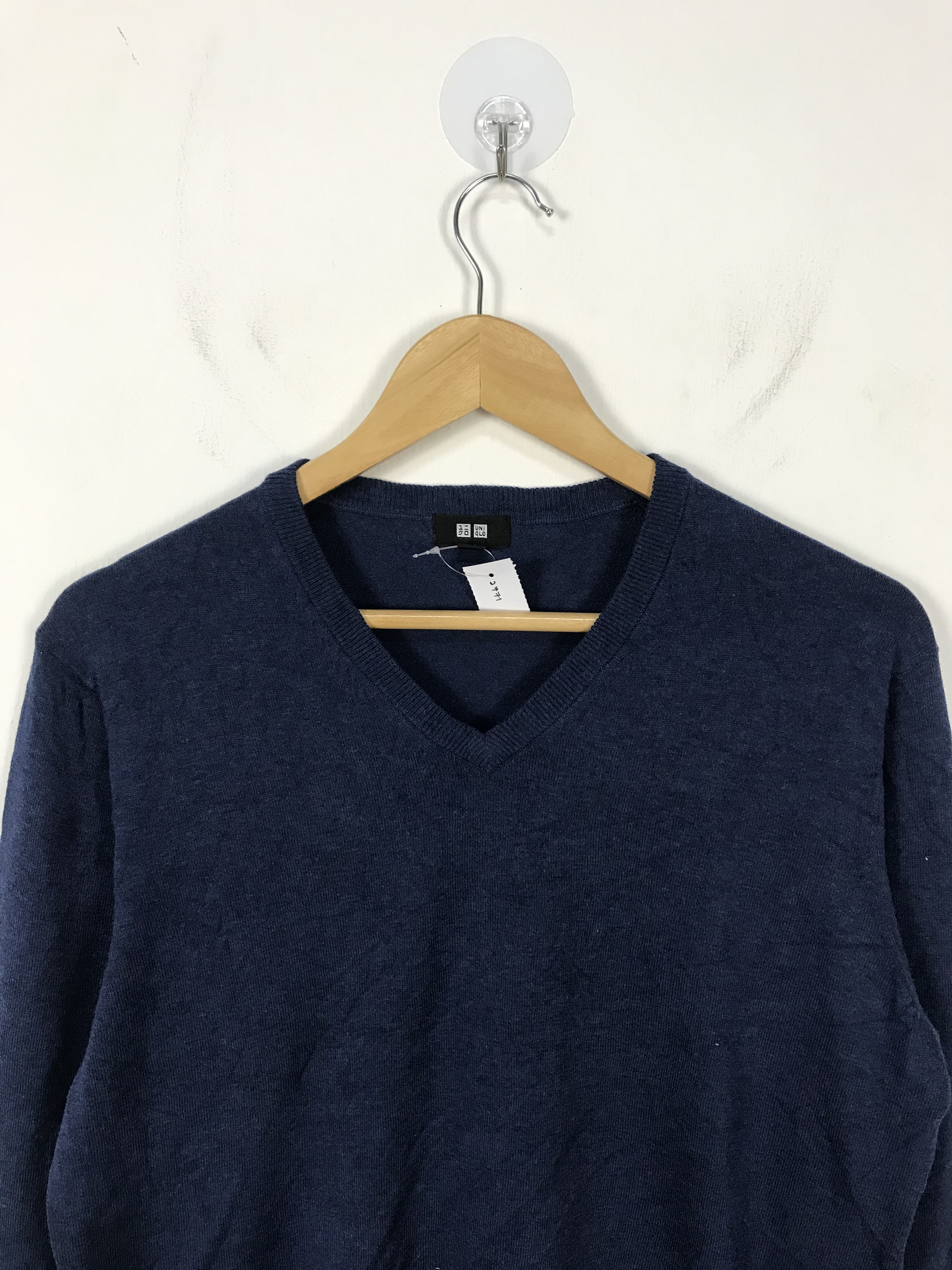 Uniqlo - Uniqlo Plain Vneck Meticulous Knitwear #2771 - 2