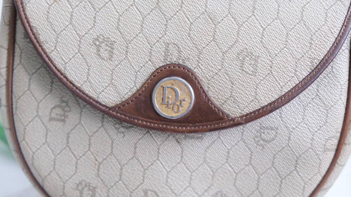 Authentic vintage Christian Dior honeycomb crossbody bag - 13