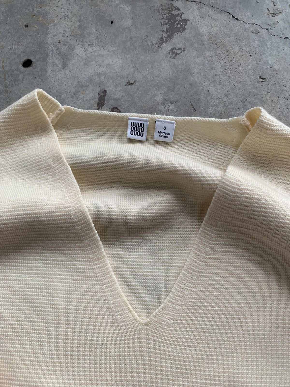 Uniqlo Lemaire Wool Sweater V neck - 2