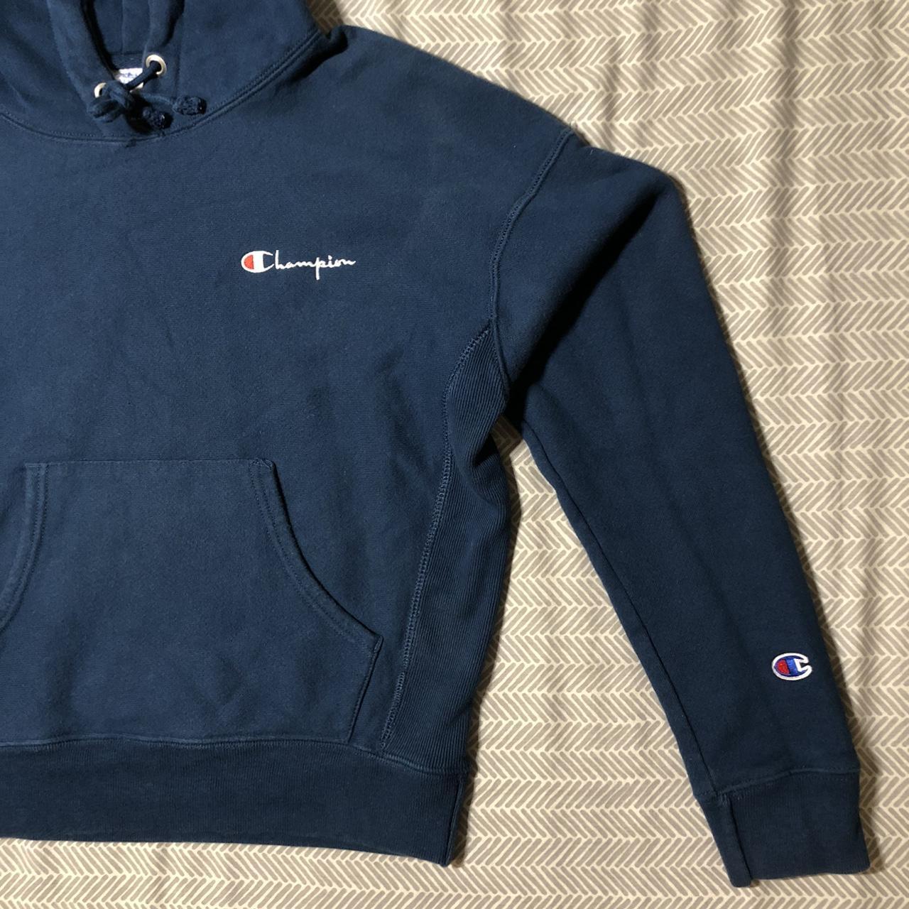 Champion Women's Navy and Blue Hoodie - 2