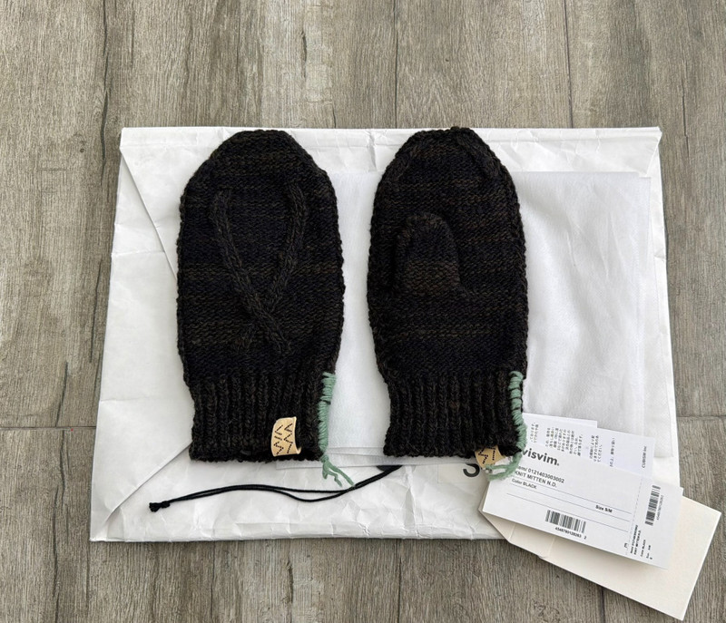 VISVIM KNIT MITTEN ND wool yarn in black - 1