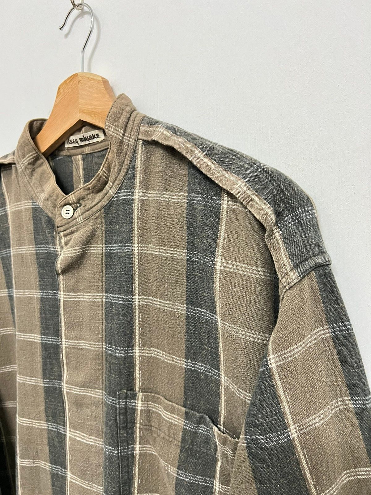 Vintage Issey Miyake Buttons Up Shirt - 4