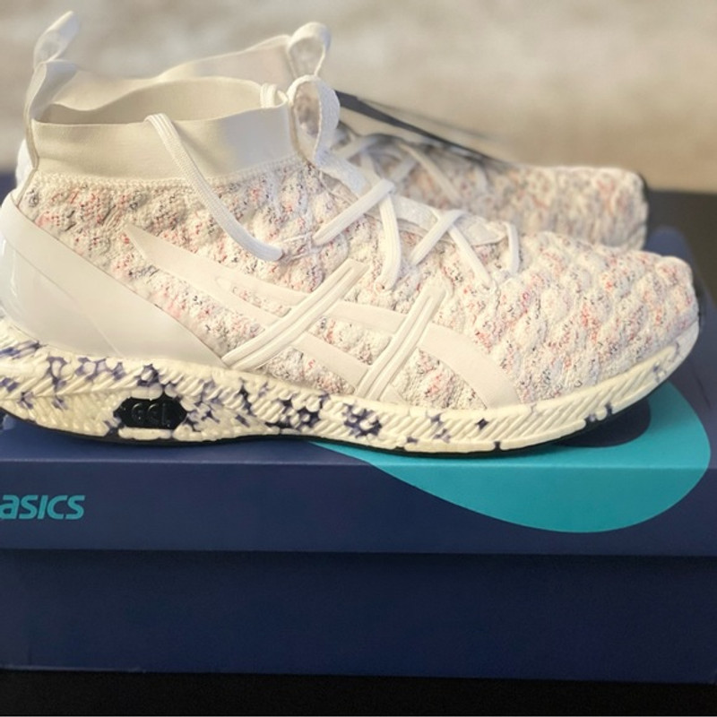 New ASICS limited edition HyperGel-Kan Sneakers. - 1