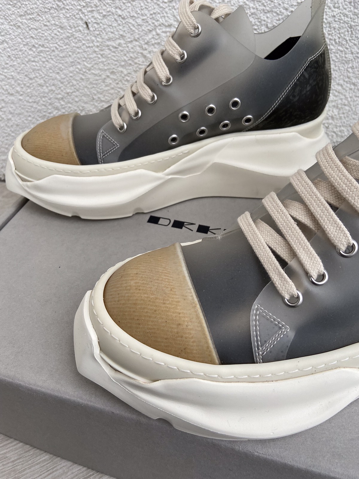 Phlegethon leather sneakers