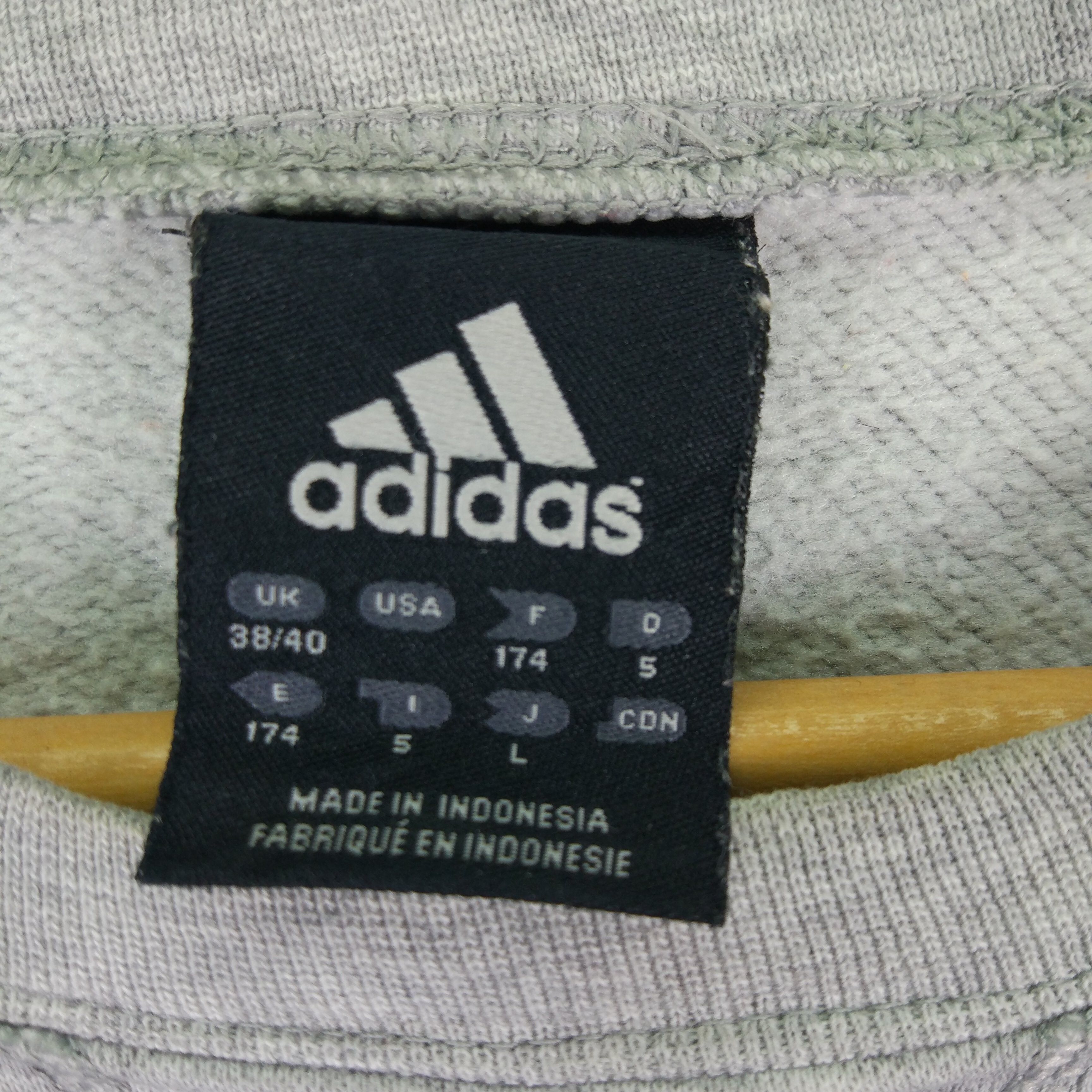 Adidas 3 Stripe Small Logo Embroidered Crewneck Pullover Jumper Sweatshirt - 4