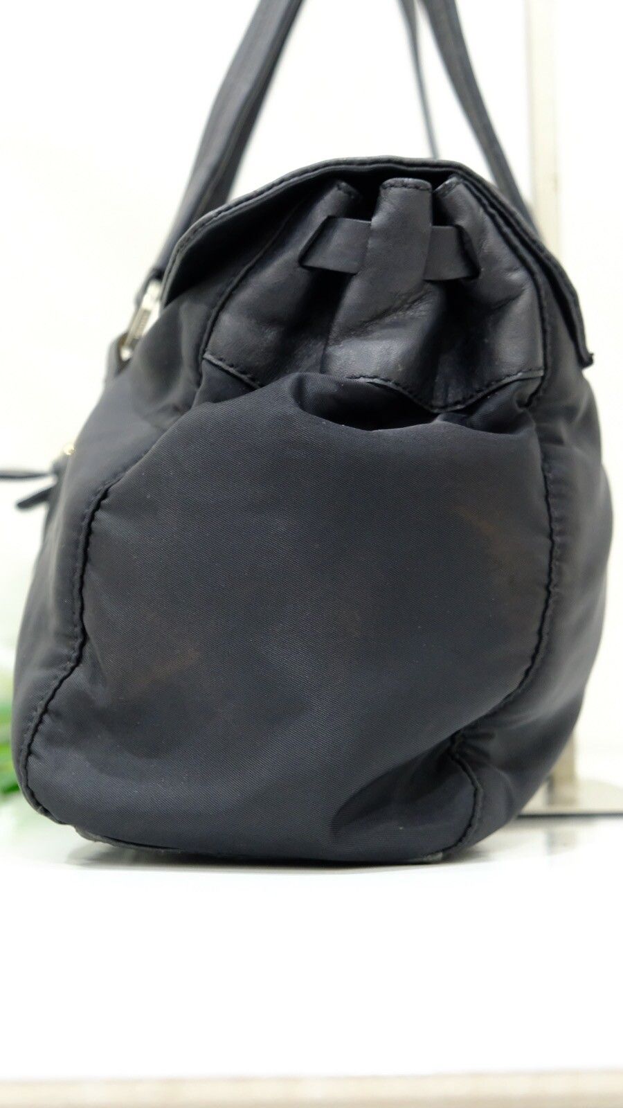 Authentic Black Prada handbag leather and nylon - 9