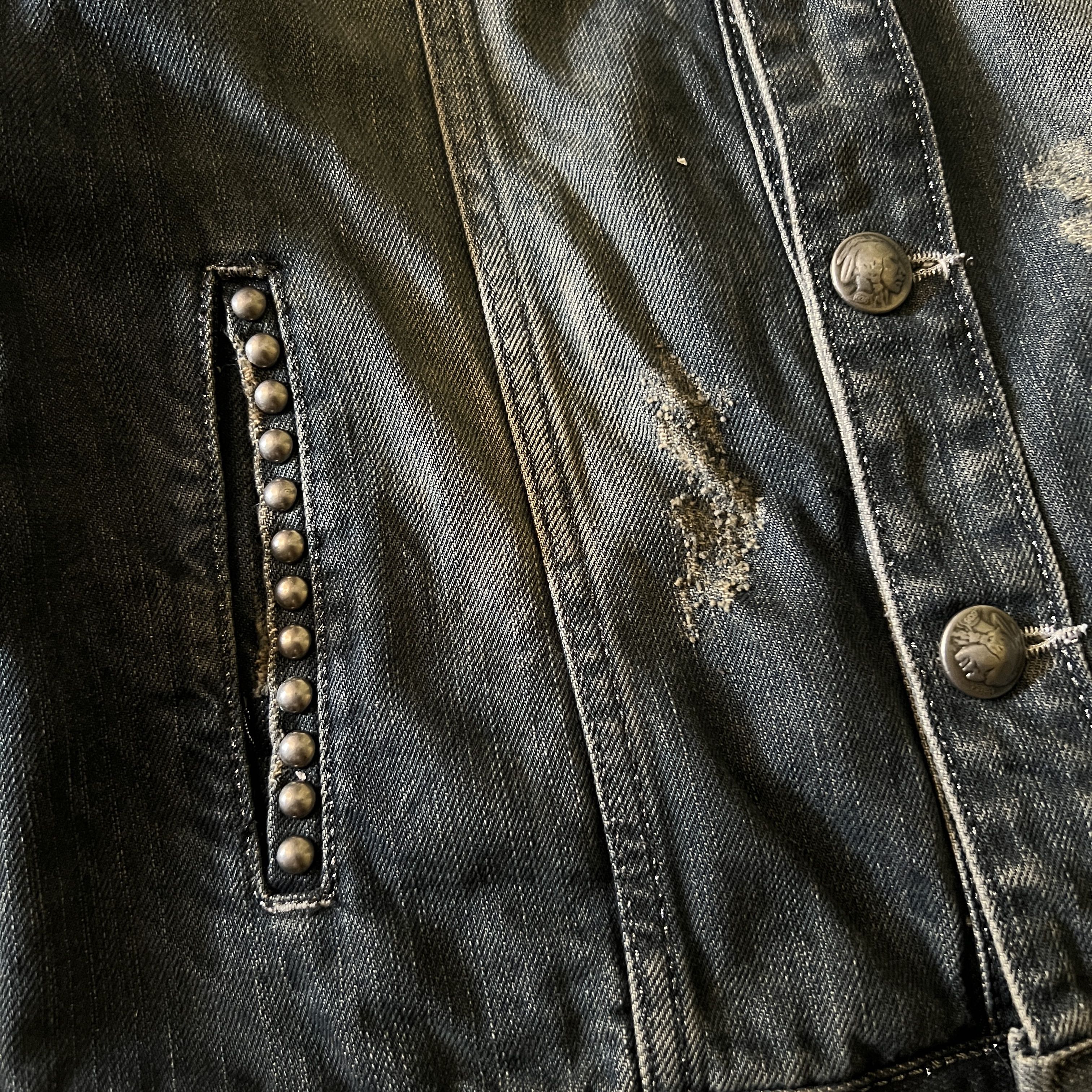 Lagust Studded Mudwash Denim Jacket - 6