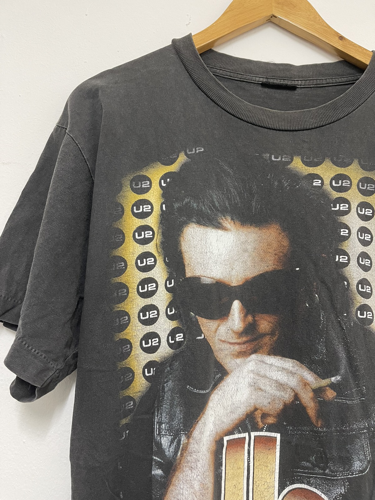 Vintage - Vintage U2 Band “ Bono Anchung Baby DISTRESSED T-Shirt A1 - 4