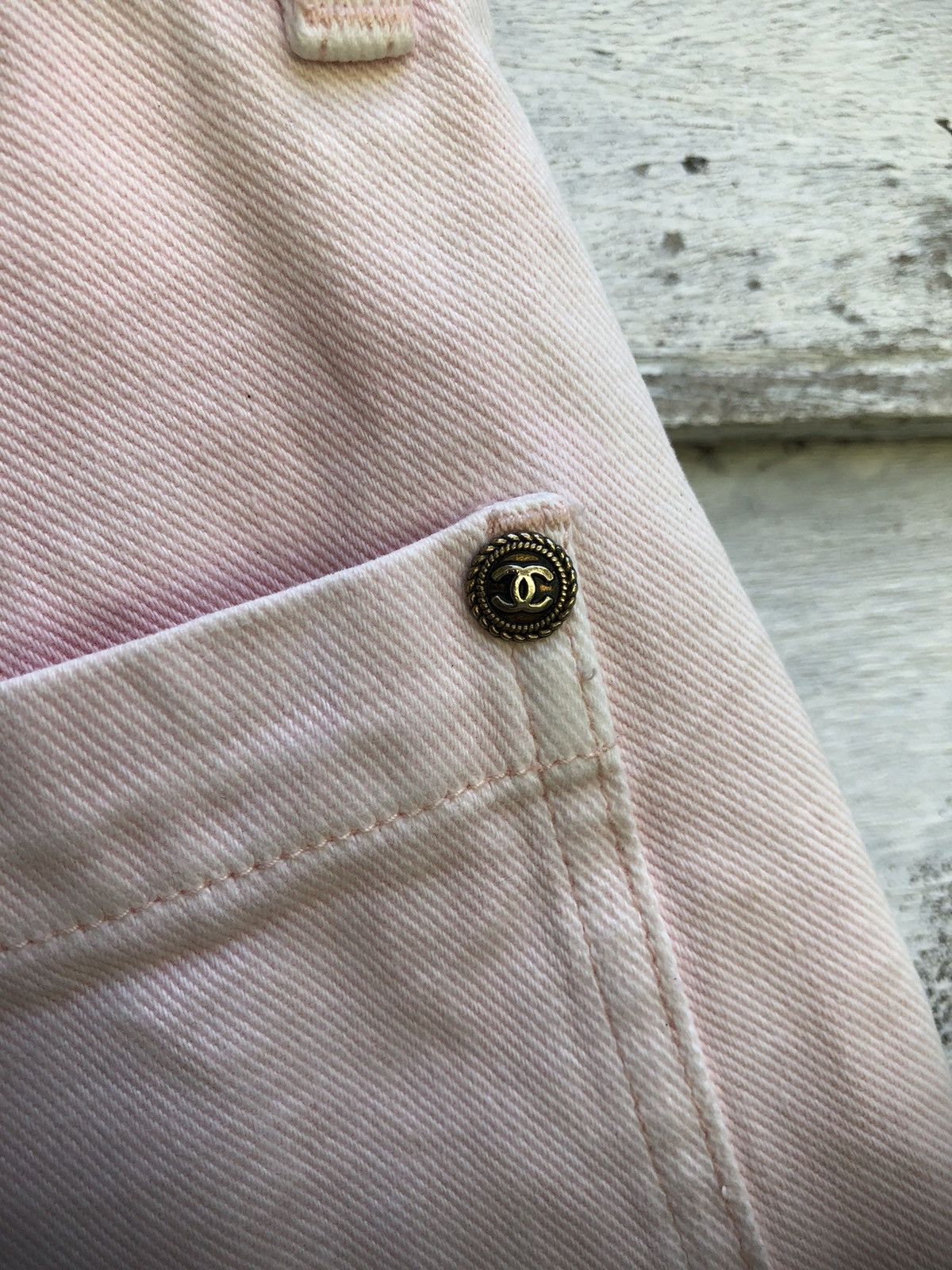 Chanel Belted Distressed Short Denim Pant - 9