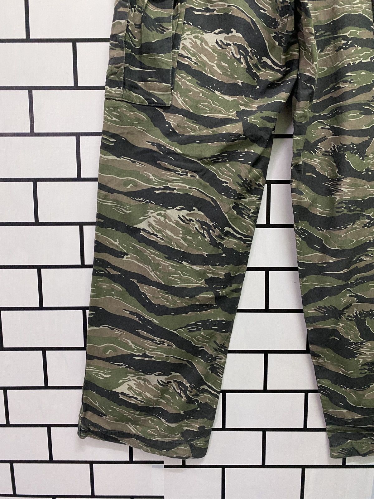 Vintage - Vtg Army Cab Clothing Camo Military Tactical Cargo Pants - 15