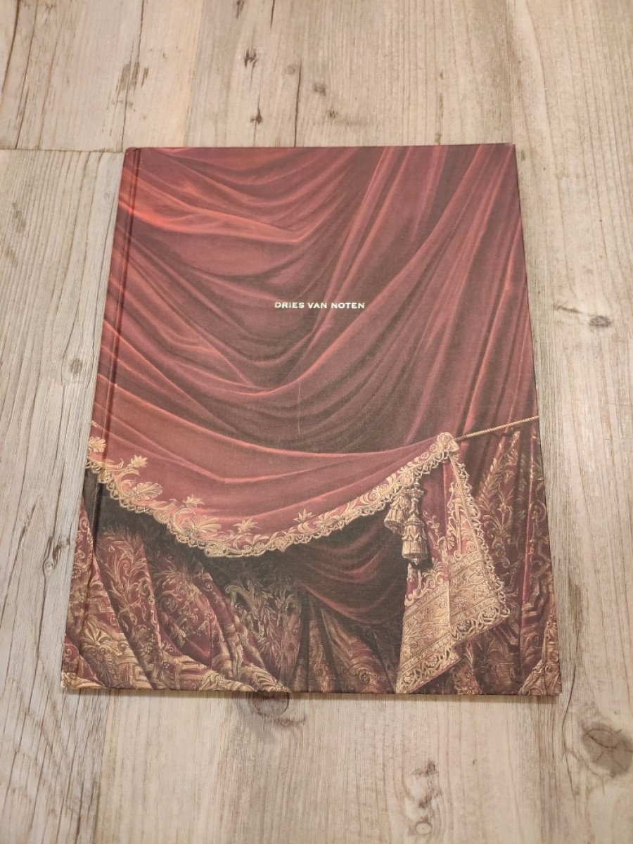 Men AW16-17 "Opera Garnier" collection book - 4