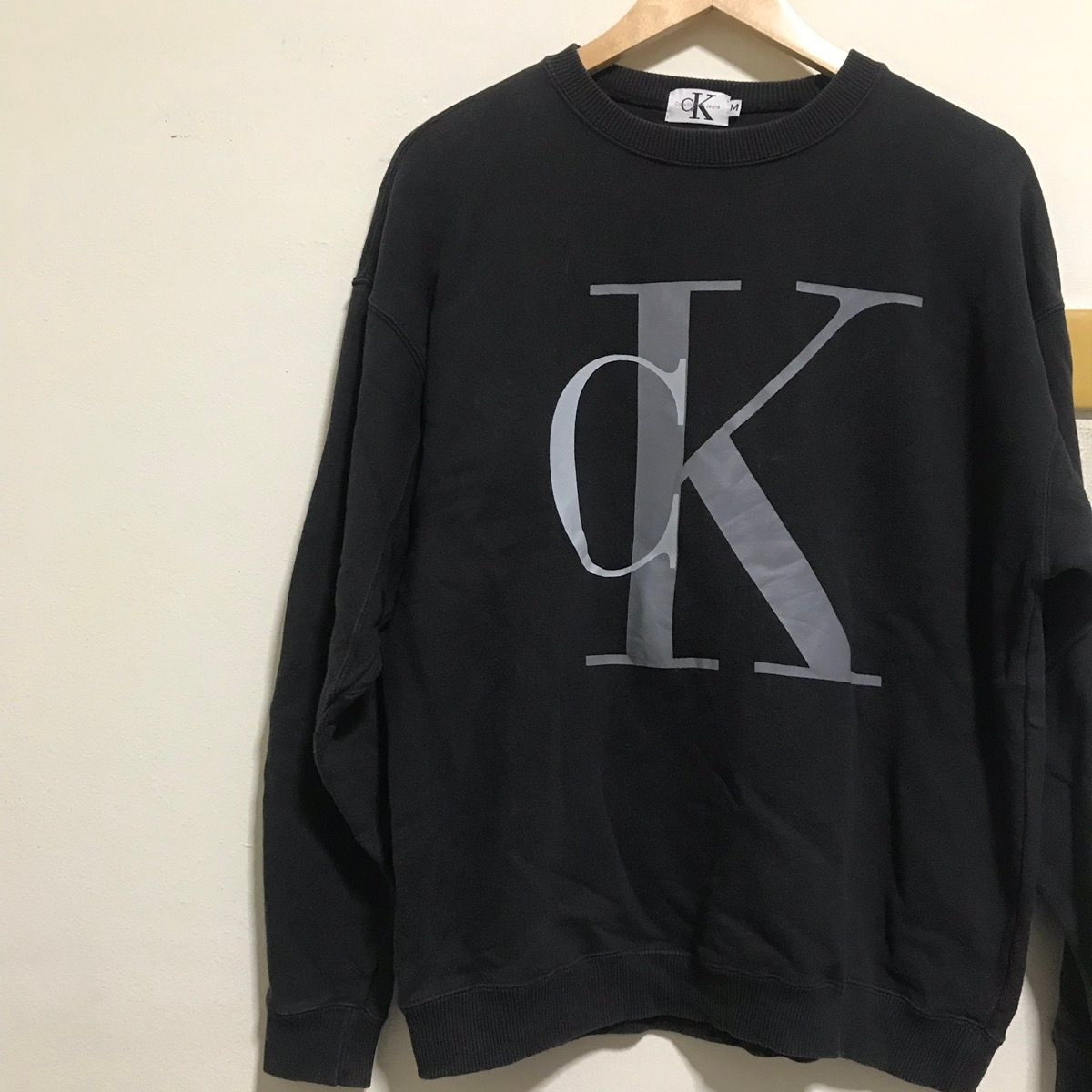 Vintage Calvin Klein sweatshirt big logo crewneck Size L - 1