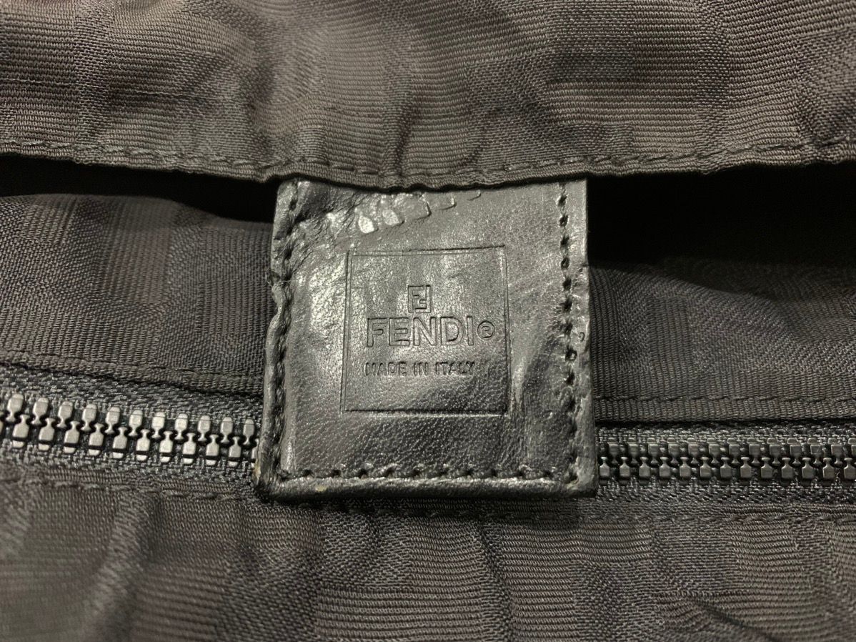 Authentic vintage Fendi black zucca travel bag large saiz - 18