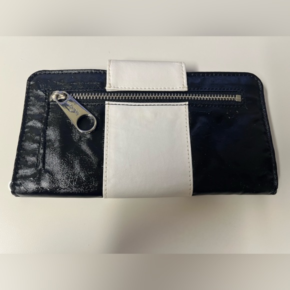Kipling Women's Black / White Nylon Large Fashion Wallet and Clutch - 4