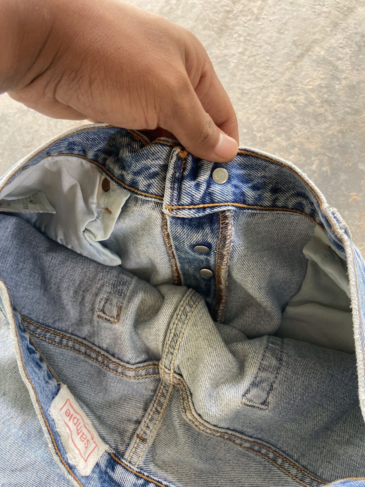 💥Vintage Distressed Levis Sample - 13