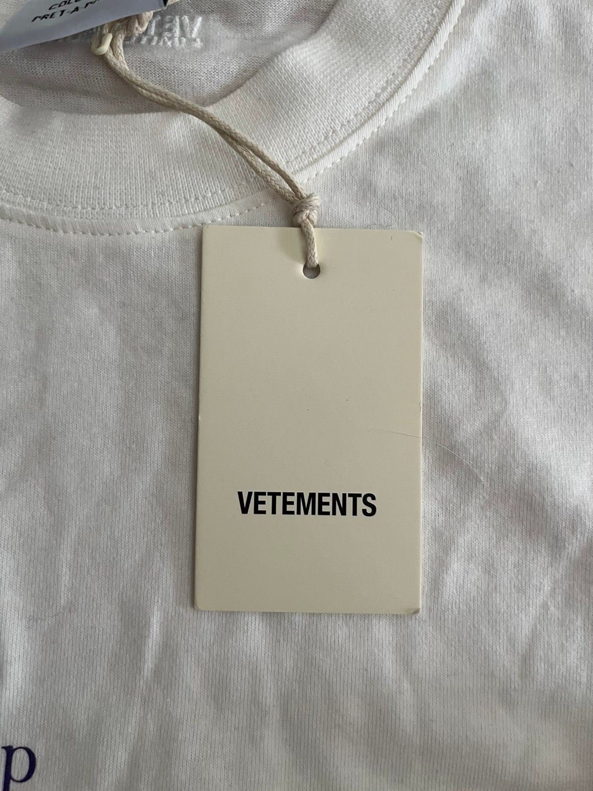 NWT - Vetements "Keeping up with the Gvasalias" T-shirt - 4