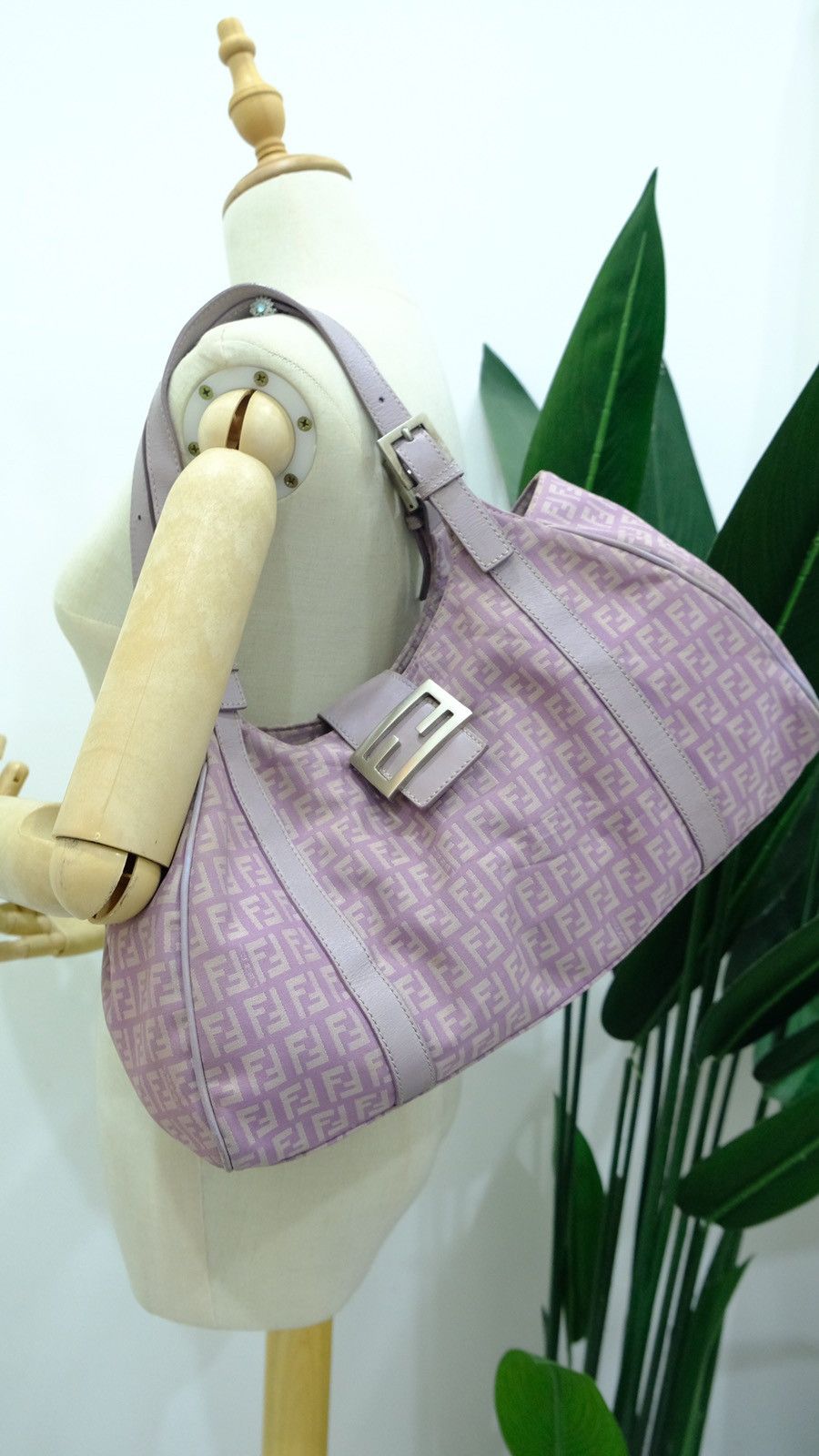 Authentic Fendi shoulder purple bag - 1