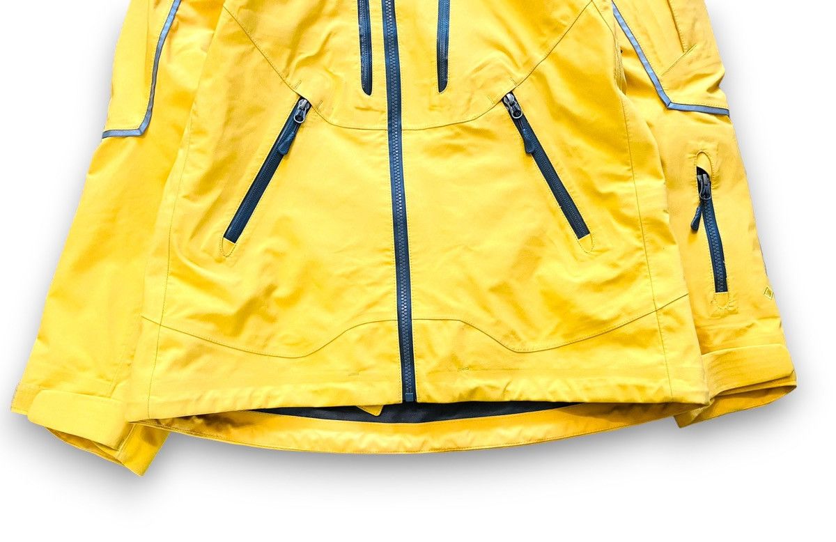 The North Face GoreTex Pro Recco Ski Jacket Raincoat Yellow - 5