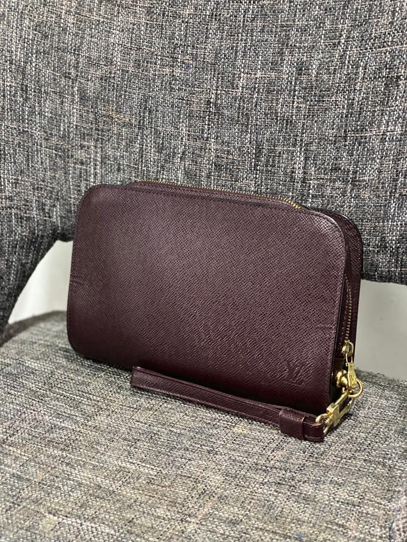 Authentic Louis Vuitton clutch taiga bag - 2