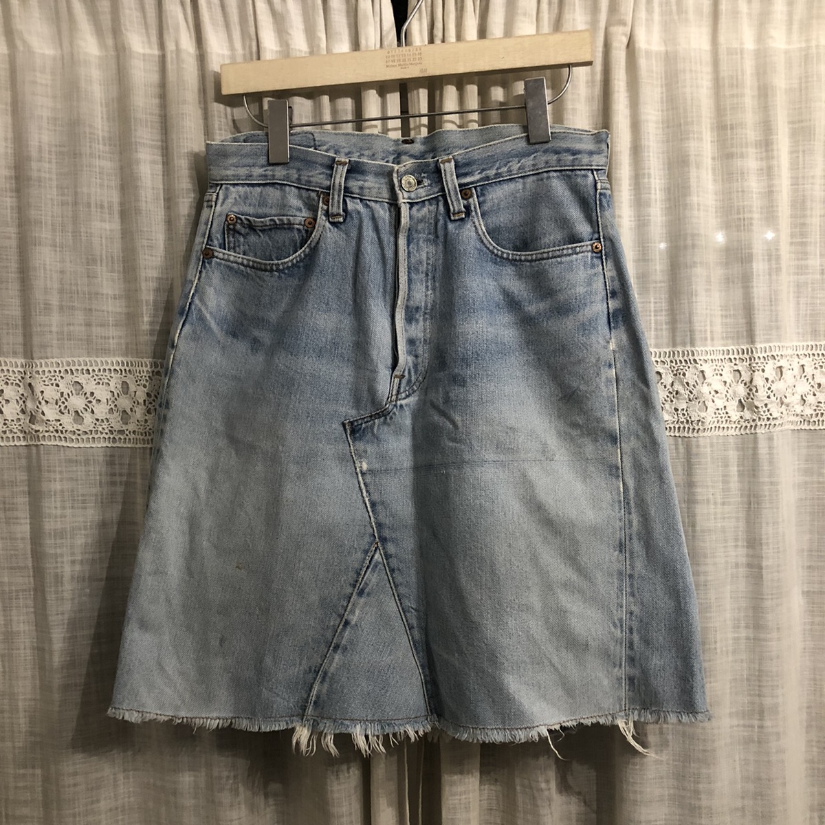 Single digit Vintage levi’s skirt - 2