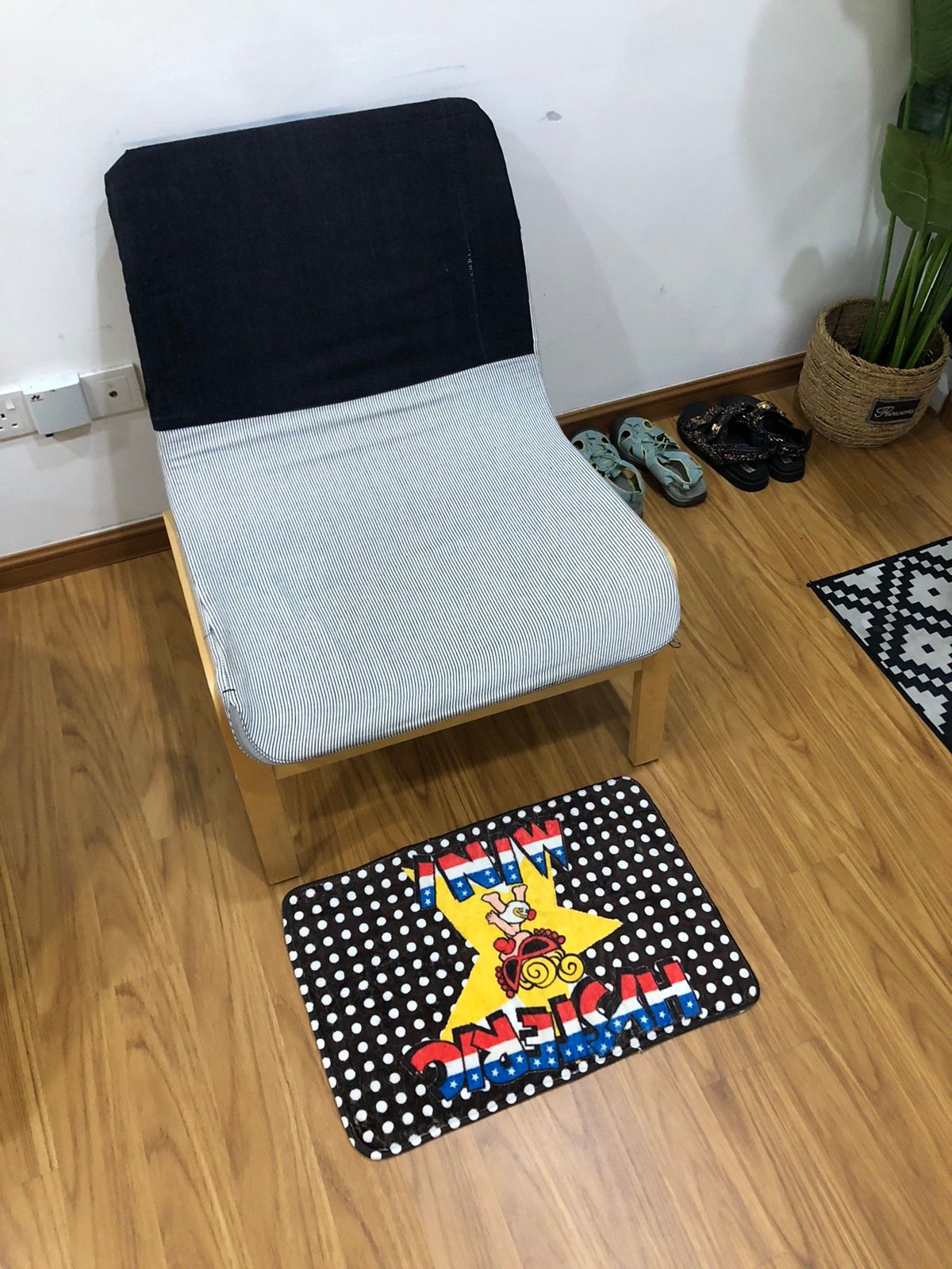 Hysteric Mini By Hysteric Glamour Area Rug - 2