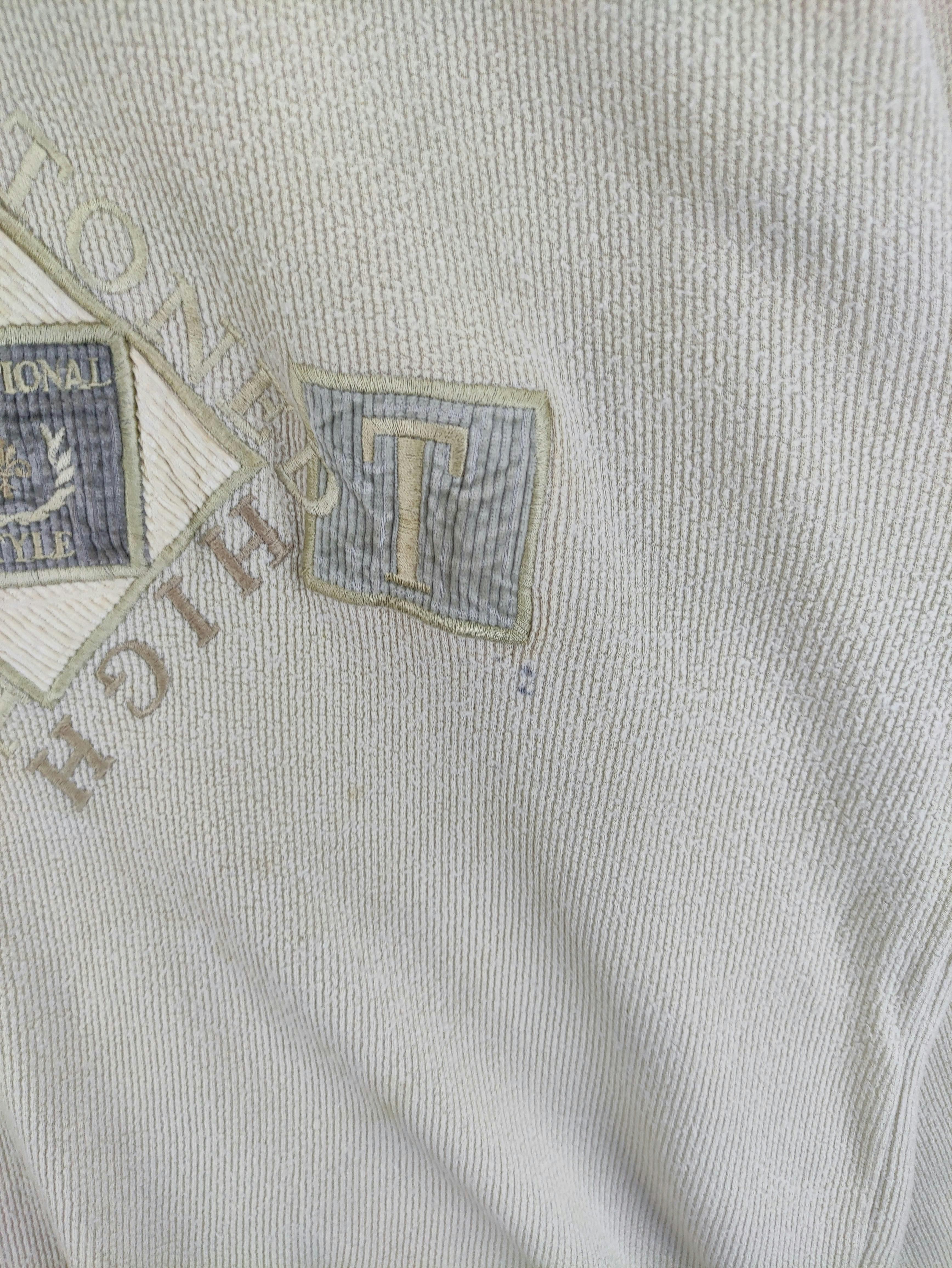 Vintage Sweatshirt Decade Club Embroidered Logo - 3