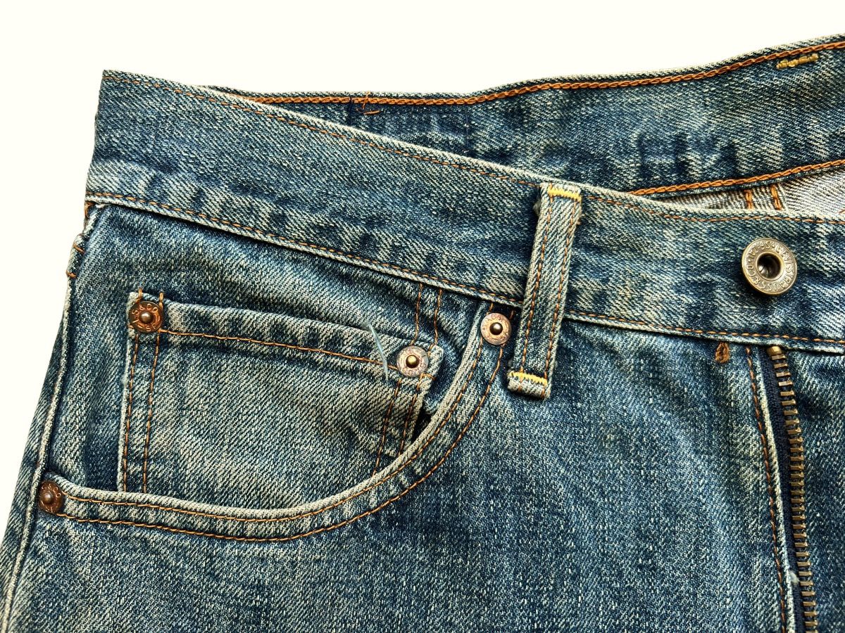 Vintage 90s Levis Distressed Mudwash Patch Denim Jeans 30x35 - 11