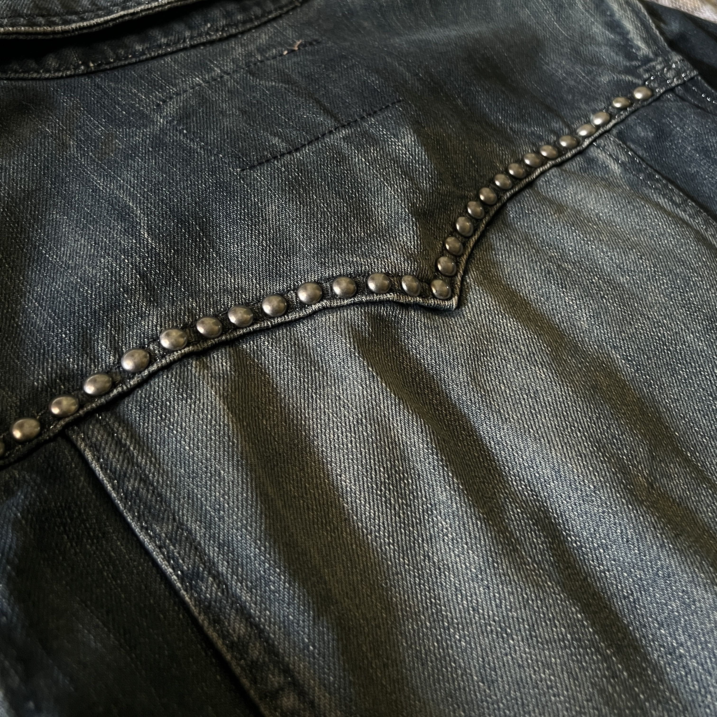 Lagust Studded Mudwash Denim Jacket - 9