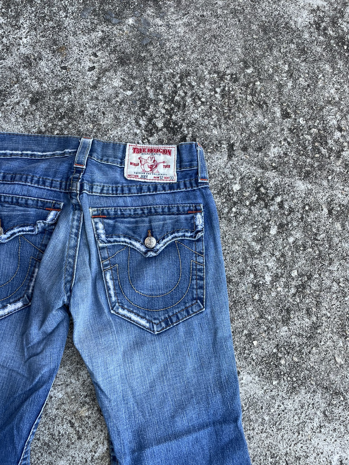 True Religion - Flare Jeans True Religion Distressed Boot Cut - 11