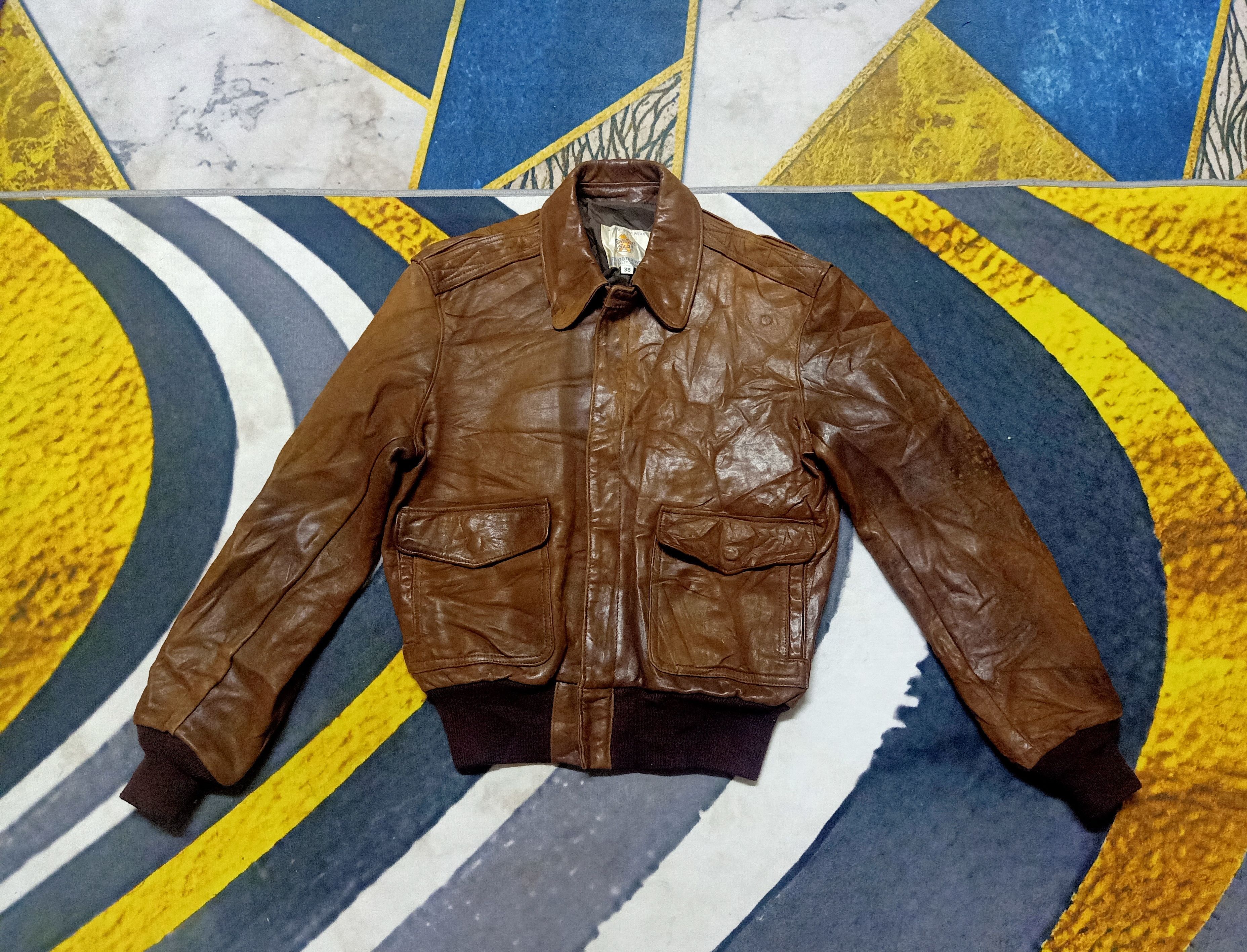 Vintage 70s Golden Bear Leather - 1