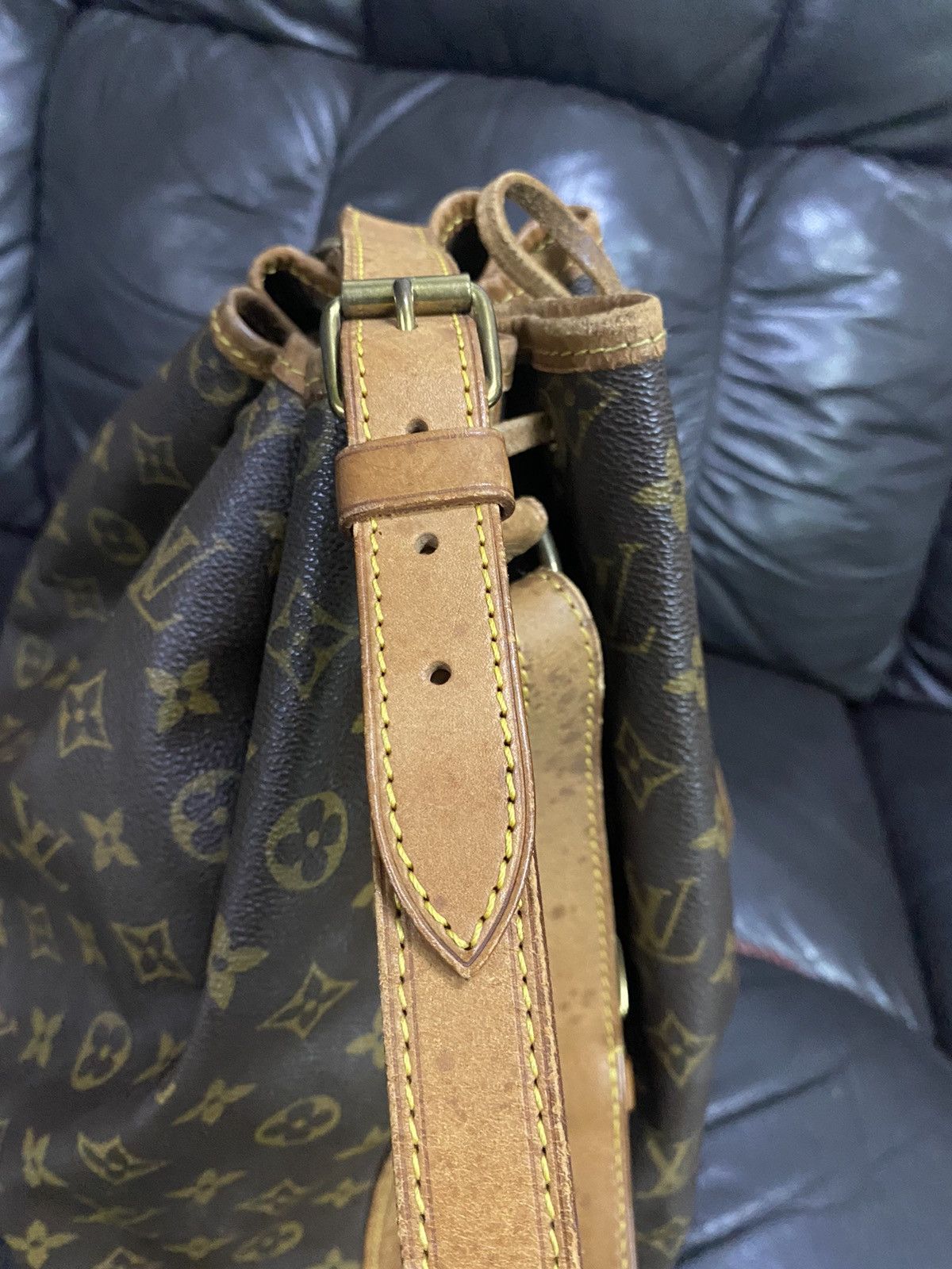 Louis Vuitton Vintage Neo GM Monogram Dawstring Shoulder Bag - 14