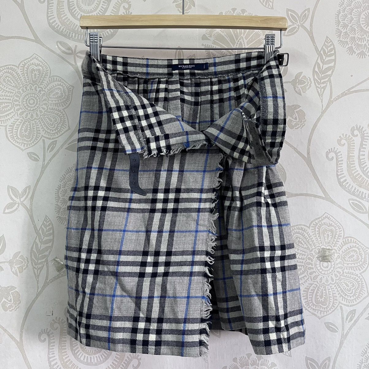 Vintage - Burberry London Novacheck Mini Skirt Made In Scotland - 11