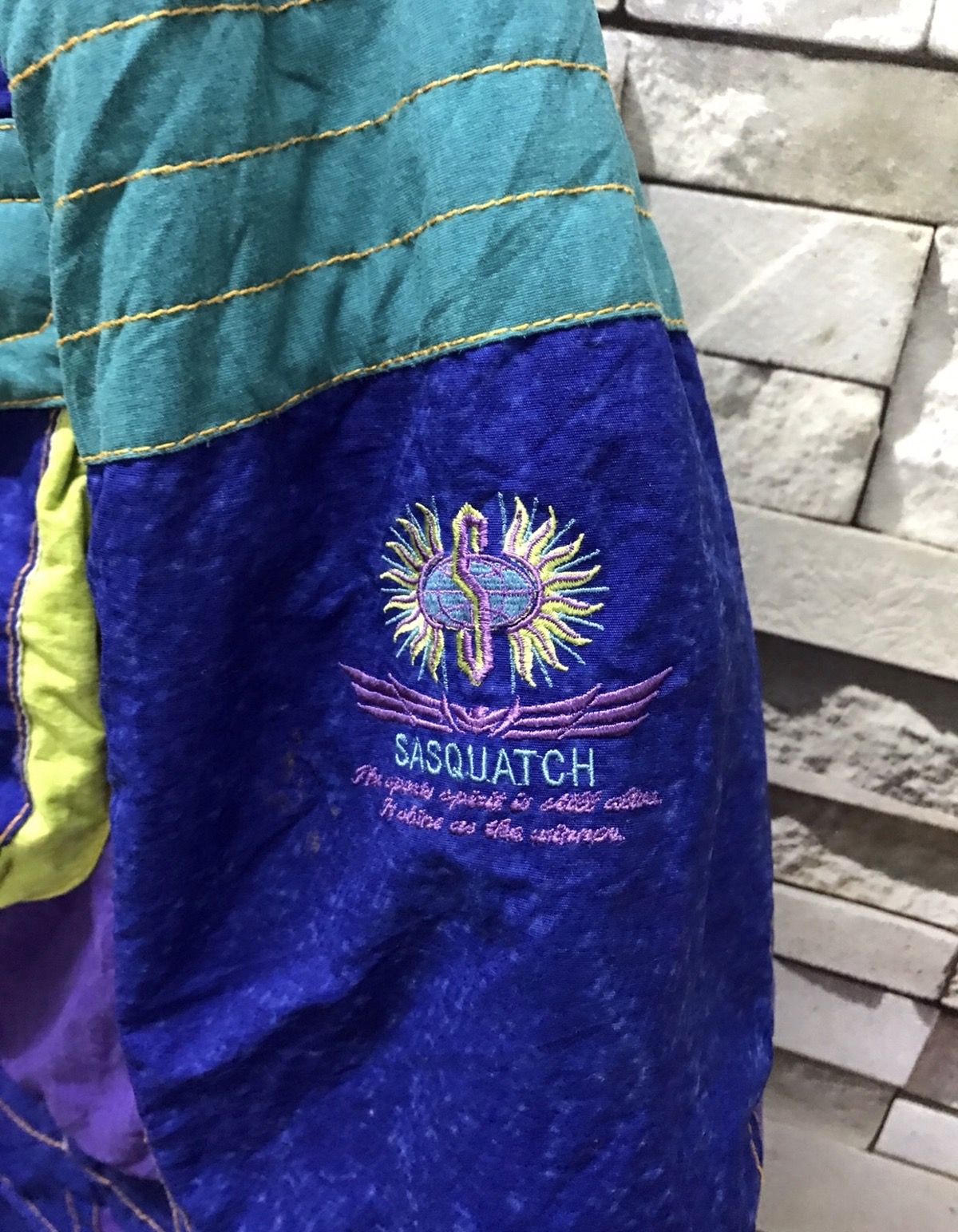 Vintage Sasquatch Multicolor Hooded Ski Jacket - 8