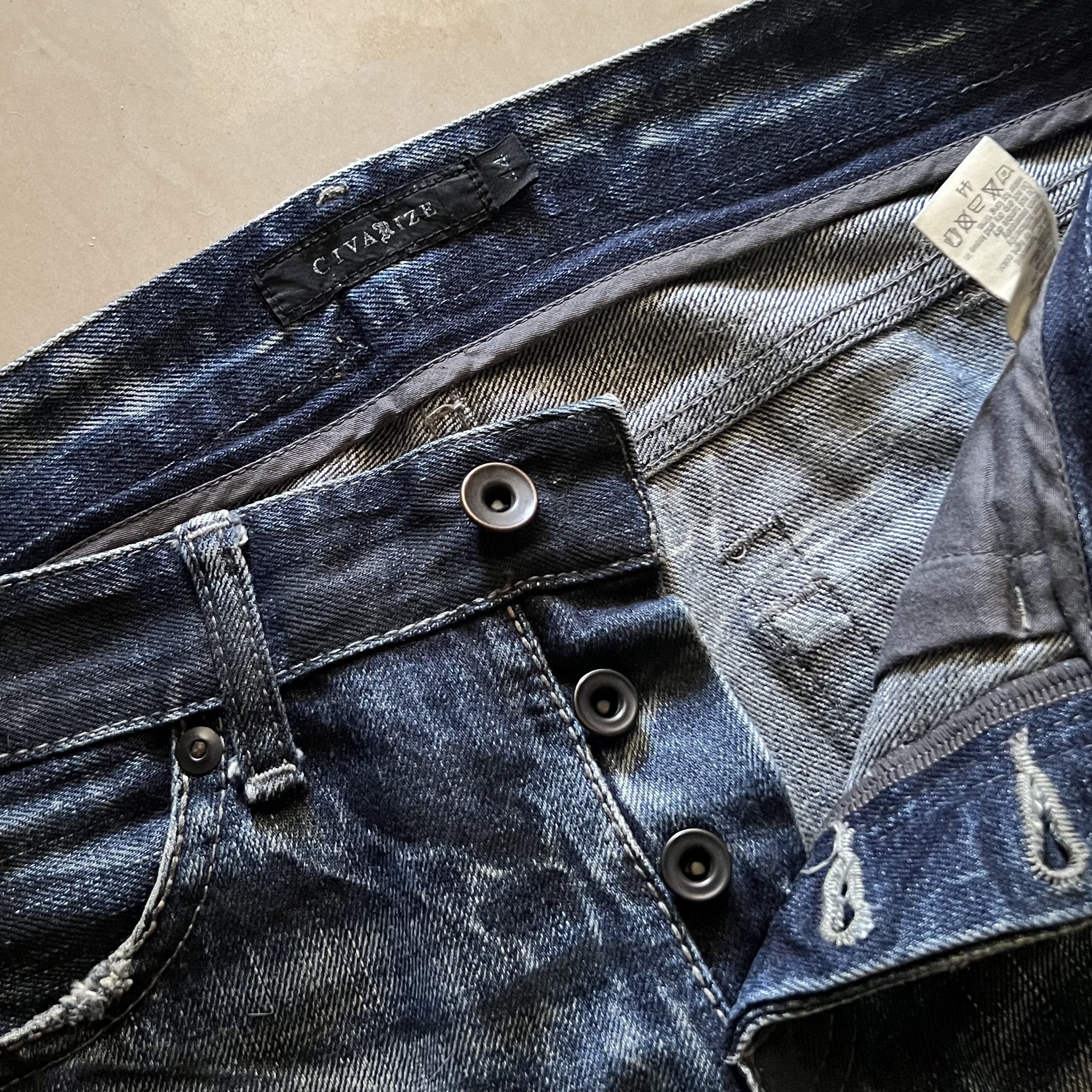 Civarize Zebra Wash Flared Jeans - 3