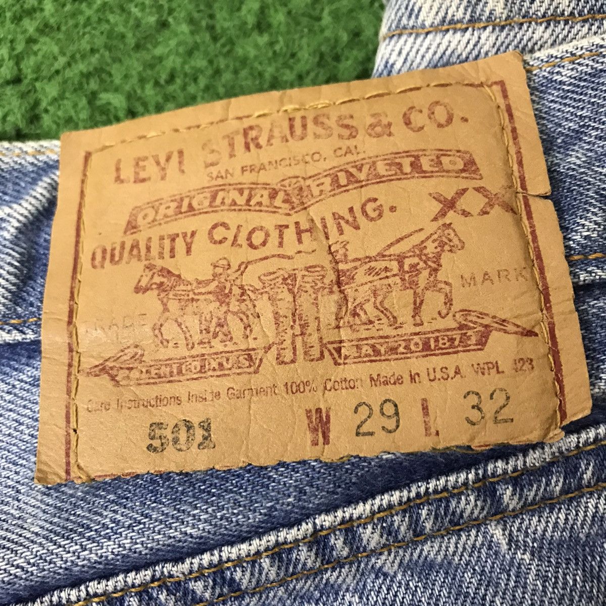 Vintage 80s Levis 501 Distressed Denim Cobain style - 18