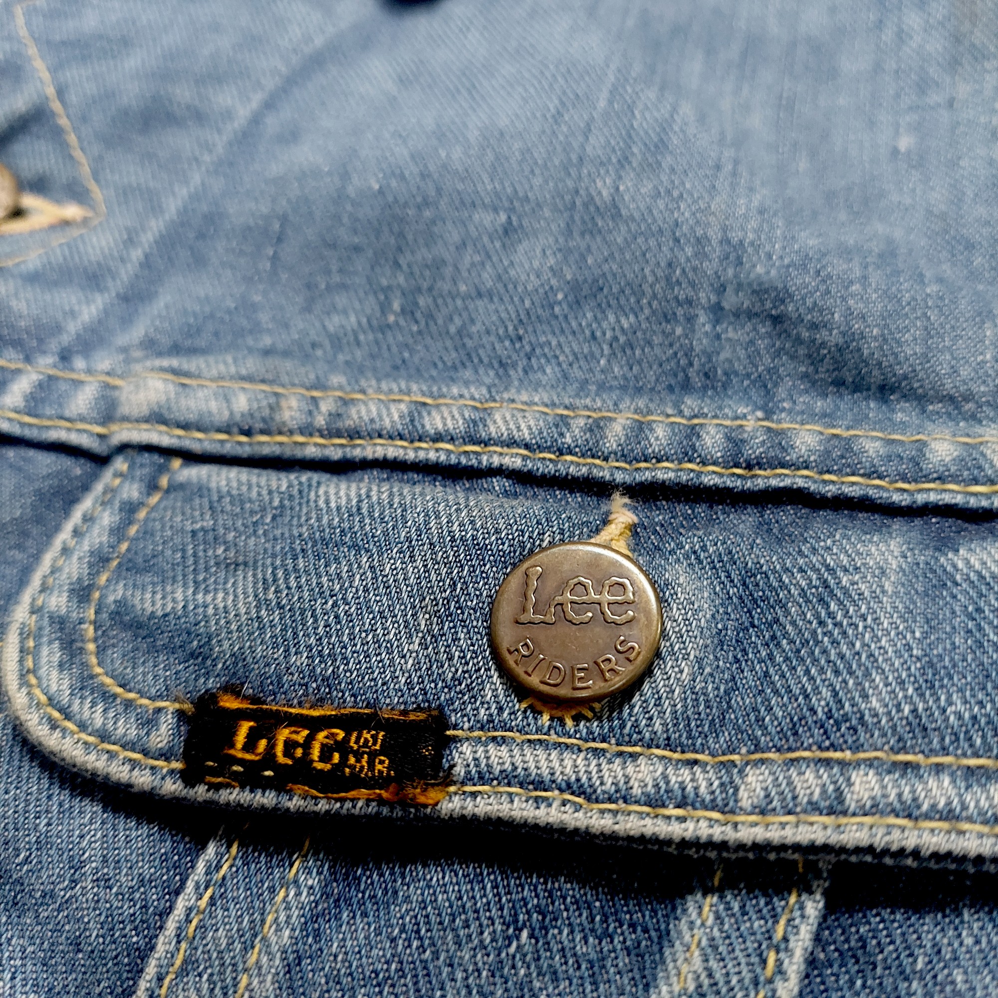 Vintage Lee 101-J union Size 36 Sanforized Denim Jacket  made in USA - 8
