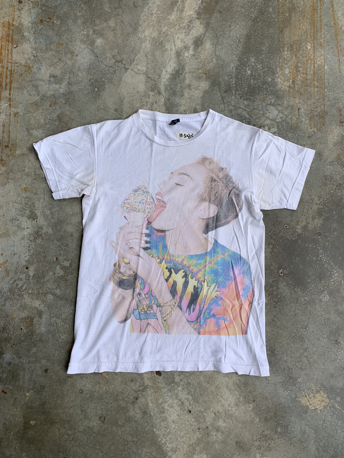 Tultex - Miley Cyrus Icecream Tshirt - 1