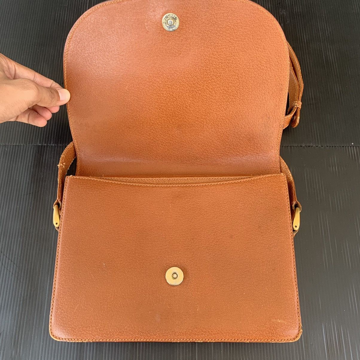 Gucci Hobo Shoulder Bag Leather - 9