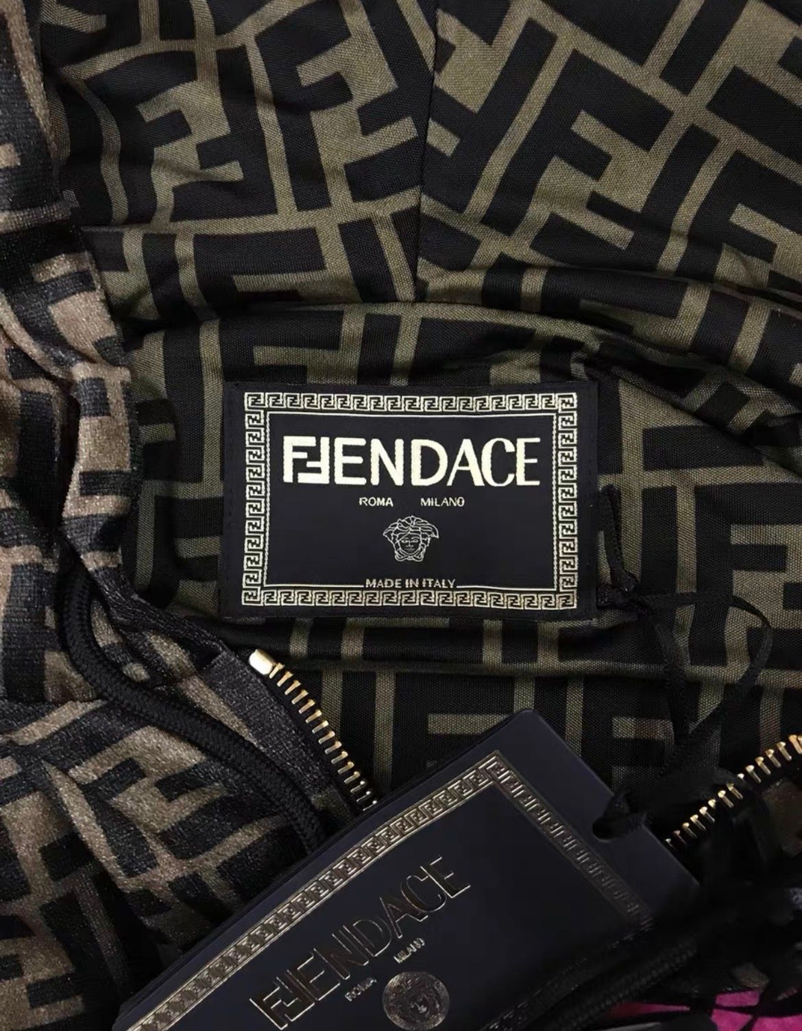 Fendace FF logo crop zip up hoodie - 4