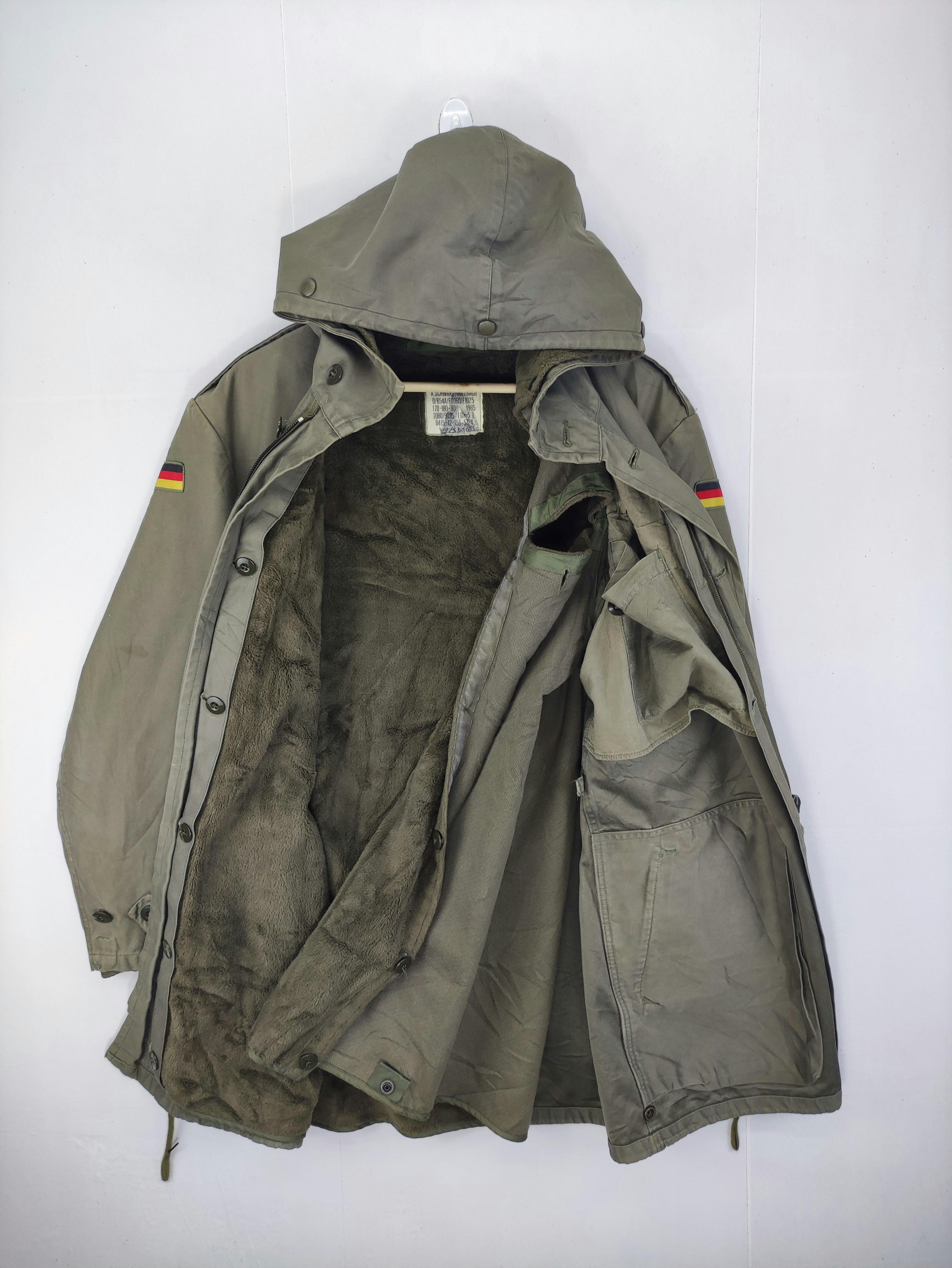 Vintage 80s Germany Military Parka Jacket Hoodie - 10