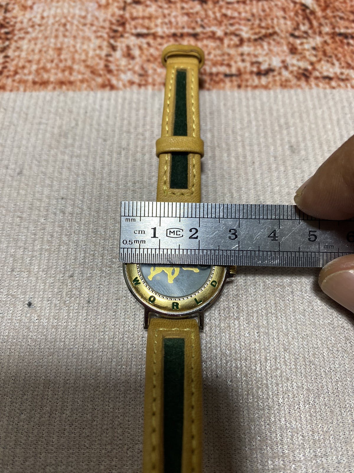 Vintage - HUNTING WORLD LADIES WATCH LEATHER WATCH - 5